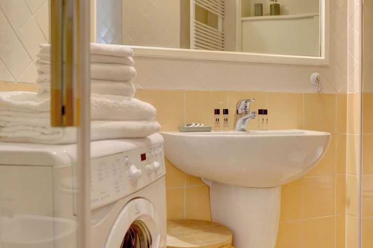 Bathroom 4, Home and More St. Angelo APT 5, Roma