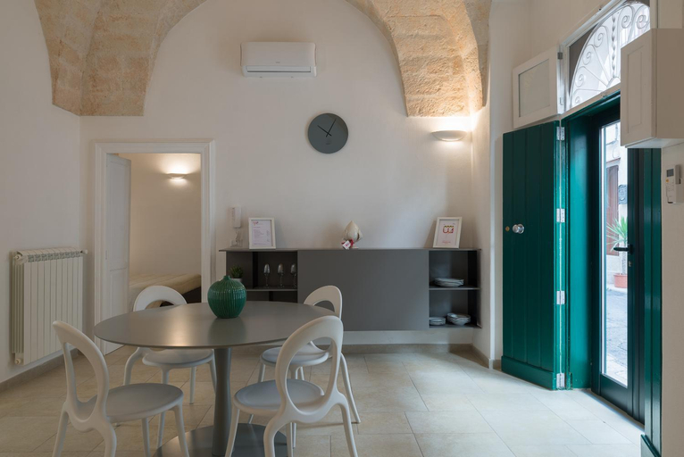 Facilities 4, Isabella Apartment by Wonderful Italy, Brindisi