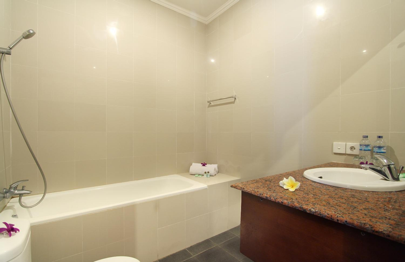 Bathroom 8