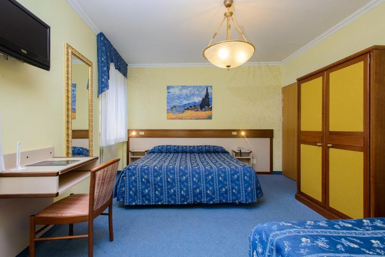 Bedroom 6