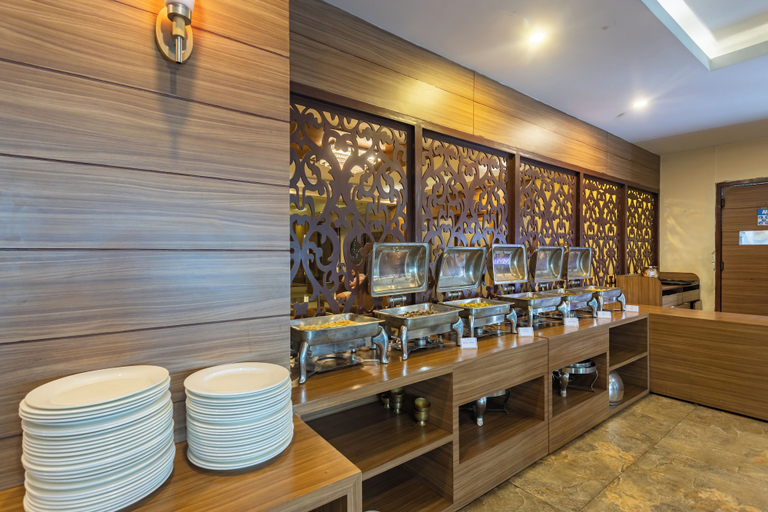 Food & Drinks 5, Hotel Verandah, Koshi