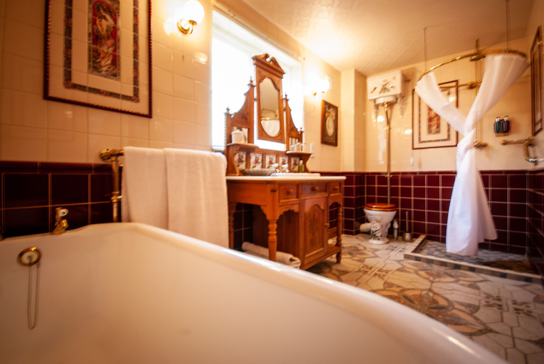 Bathroom 3, Koala Cottage, Isle of Wight