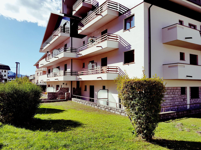 Others 3, Orobie - very central ski area - WiFi- garage, Sondrio