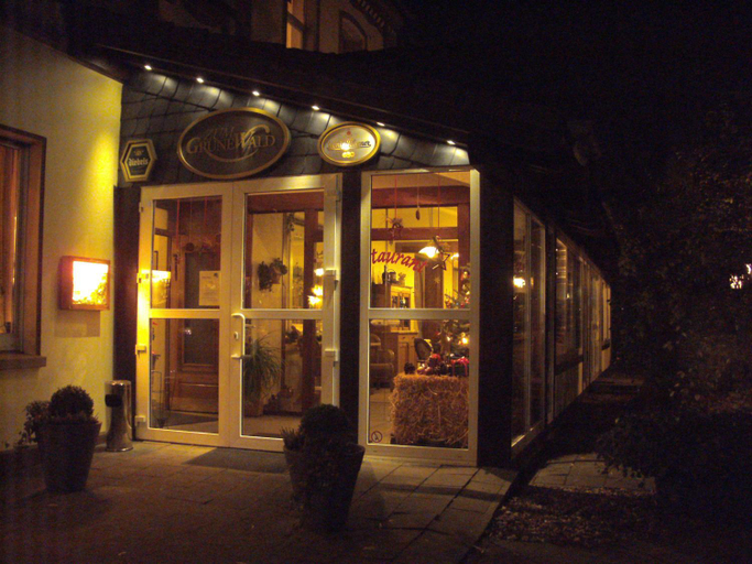 Others 4, Hotel Zum Grunewald, Wesel