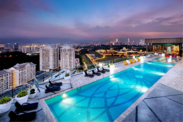 SKY POOL Elegant & Comfy Suite 2-4Pax at KL City, Kuala Lumpur