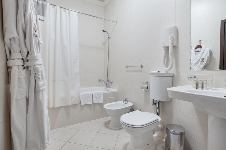 Bathroom 5, Londonskaya SPA Hotel, Odes'ka