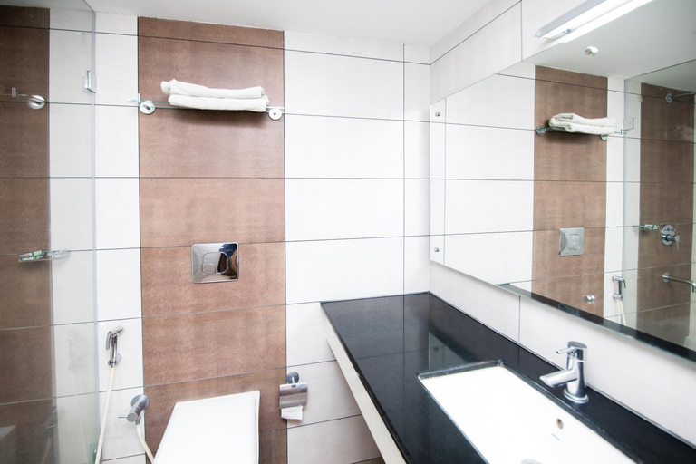 Bathroom 1, Kapilavasthu, Palakkad