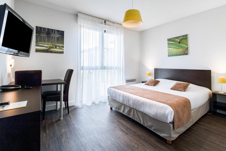 Bedroom 3, All Suites Appart Hôtel - Pau - Zénith, Pyrénées-Atlantiques