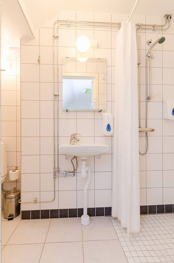 Bathroom 3, Slite Badhotell, Gotland