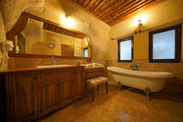 Bathroom 5, Maya Cave, Nevşehir
