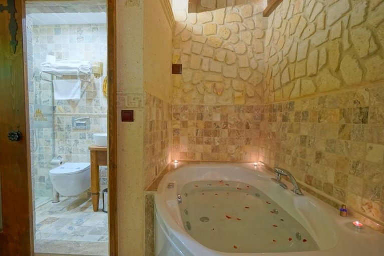 Bathroom 5, Arte Cave Hotel, Ürgüp