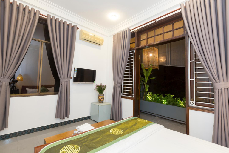 Bedroom 3, Purple Hue Central Hub, Huế