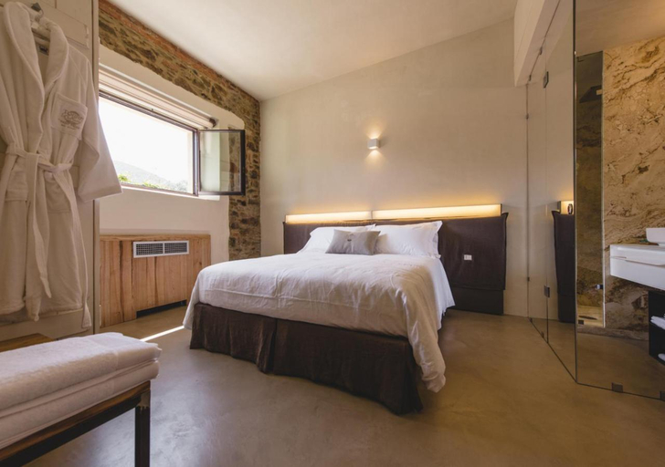 Bedroom 2, Torre di Baratti Bio Resort, Livorno