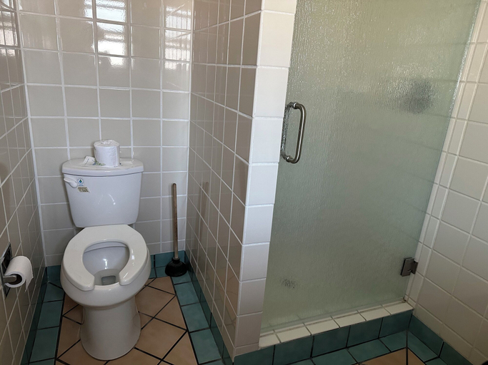 Bathroom 4, Sea Shore Motel, Los Angeles