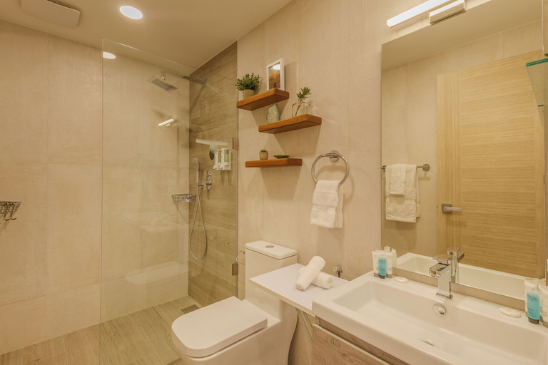 Bathroom 4, Bocobay Aracari Condos