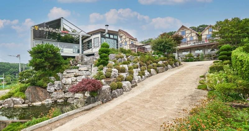 Exterior & Views 1, Daebudo Log House with View Pension, Ongjin