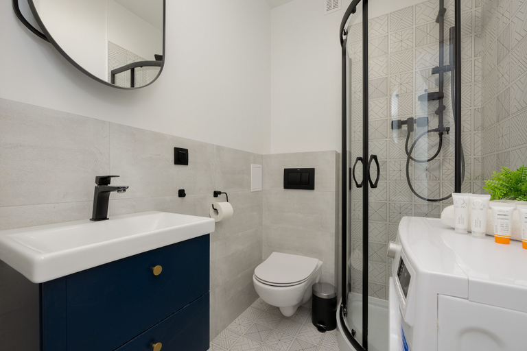 Bathroom 2, Chmielna Studio Warsaw Center by Renters, Warsaw