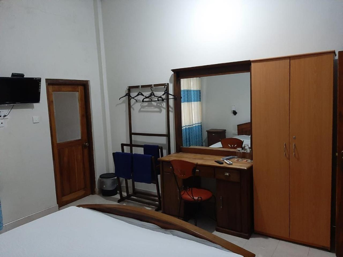Others 4, The Golden Residence, Galigamuwa