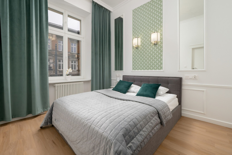 Bedroom 3, Green Apartment Piotrkowska by Renters, Łódź