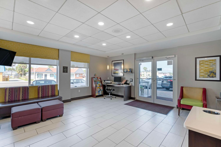 Public Area 2, Best Western Plus Daytona Inn Seabreeze Oceanfront, Volusia