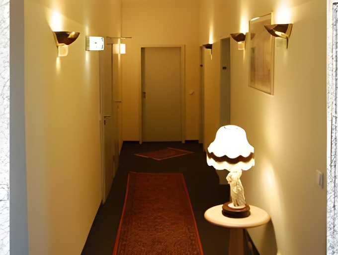 Others 5, Hotel Apadana Frankfurt, Frankfurt am Main