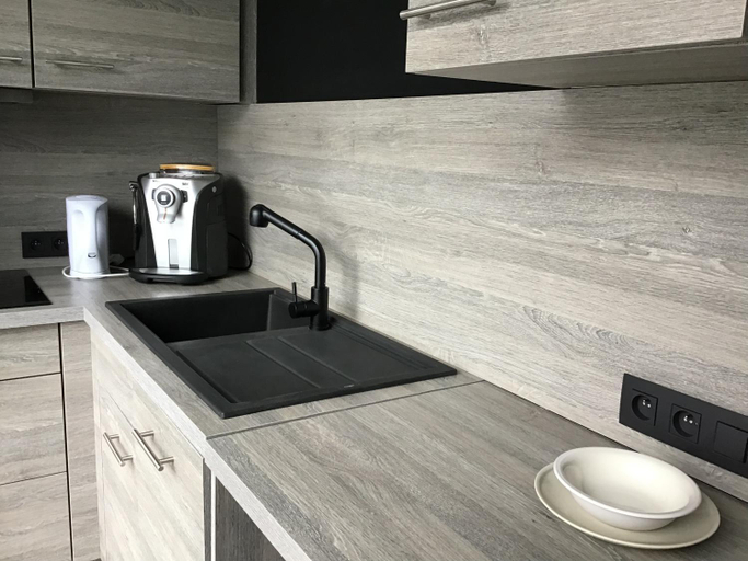 Others 2, Studio Gardenroom Guesthouse De Steenberg met wellness & tuinzicht, Antwerpen