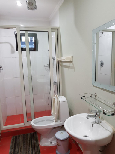 Bathroom 5, OSSANZAIA BILENE LODGE, Bilene