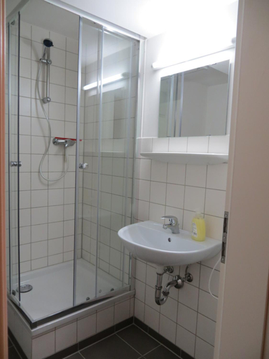 Bathroom 2, Brahms 25, Regensburg