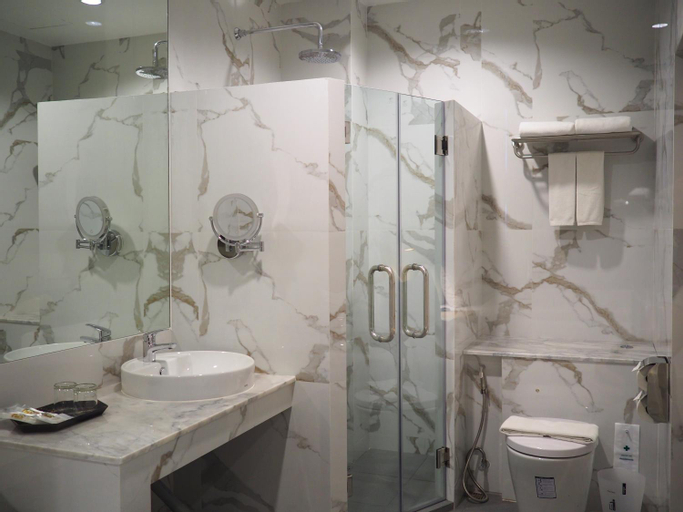 Bathroom 6