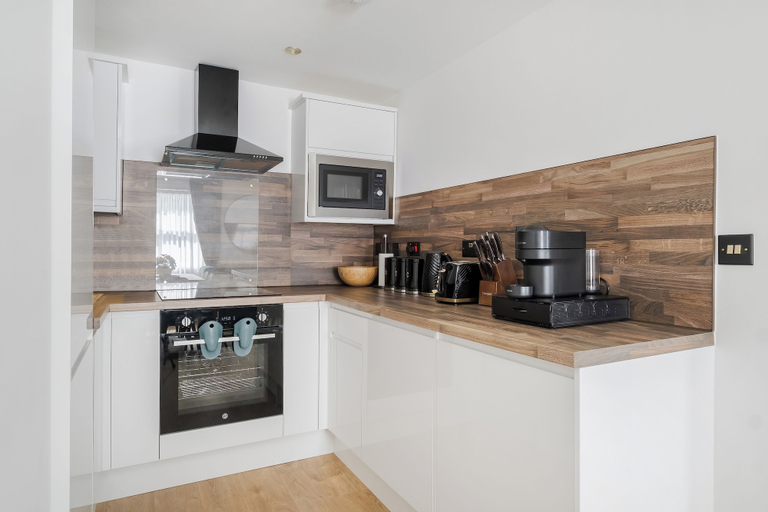 Others 5, Luxury Apartment in Marylebone WITH AC, London
