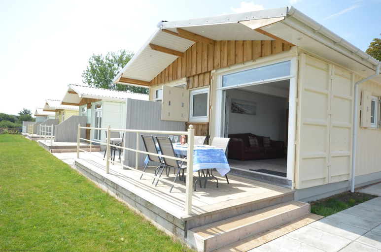 Others 2, Premium Lake Lodges, West Sussex