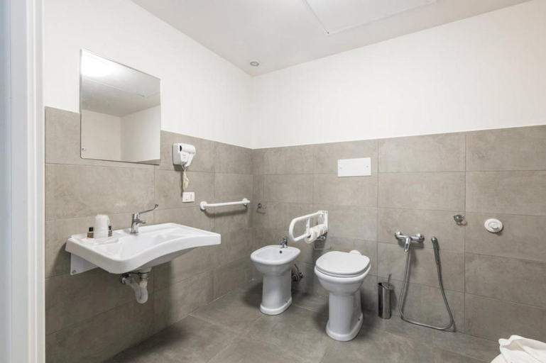 Bathroom 4, Essenza Hotel - Olbia, Olbia-Tempio