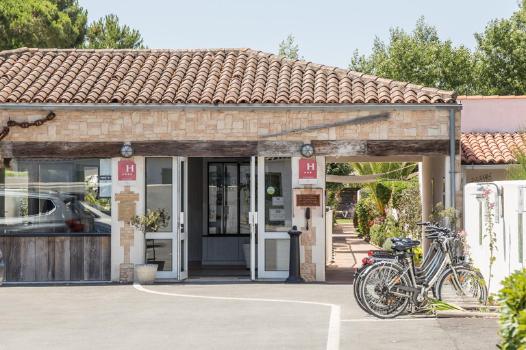 Exterior & Views 1, Hotel Restaurant & Spa Plaisir, Charente-Maritime