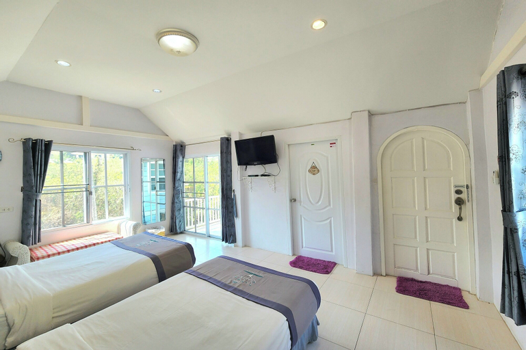 Bedroom 13