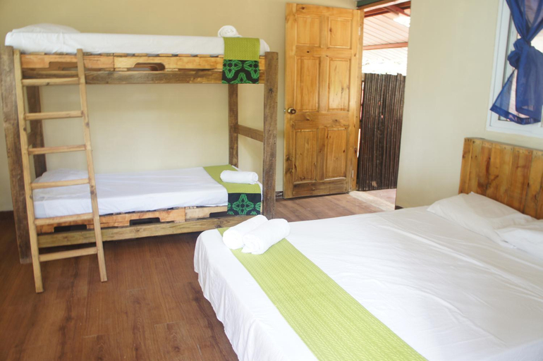 Others 3, Cebaco Sunrise Lodge, Montijo