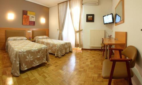 Others 3, Hostal Arotza, Navarra