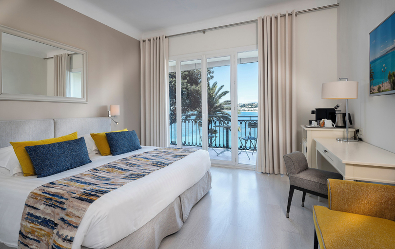 Bedroom 3, Hôtel Suisse, Alpes-Maritimes
