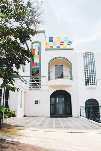 Exterior & Views 4, The Lantana House 2 | 3BR | Swimming Pool, Bandung