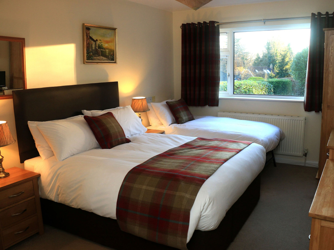 Bedroom 2, Dawyk Beech Guesthouse, Hampshire