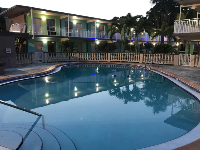 Others 2, Tropical Inn & Suites, downtown clearwater, Pinellas