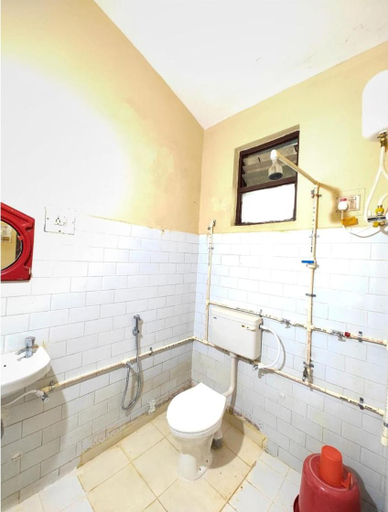 Bathroom 5, Sea View Resorts, South Goa