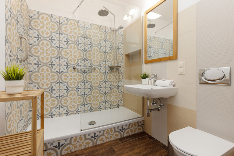 Bathroom, Apartment for 3 Guests Warsaw by Renters, Warsaw