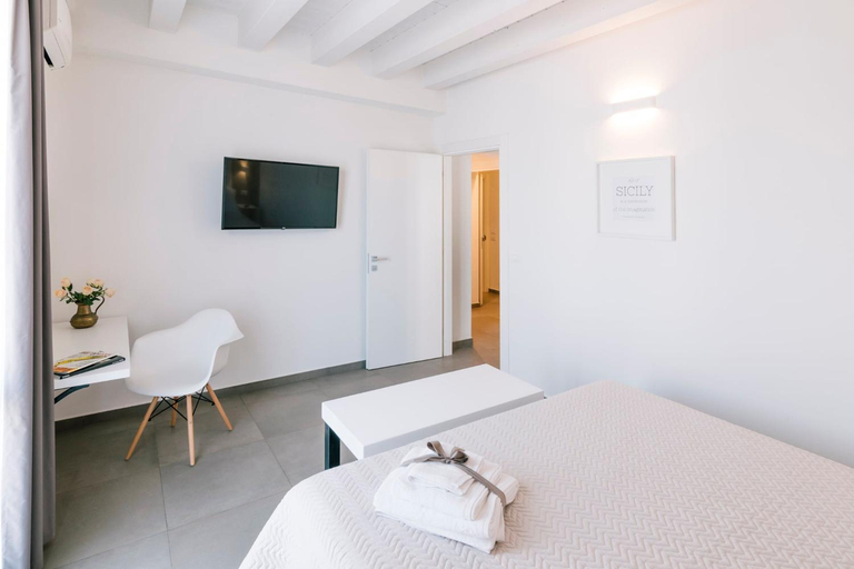 Bedroom 2, Boutique BnB Dolcevita, Palermo