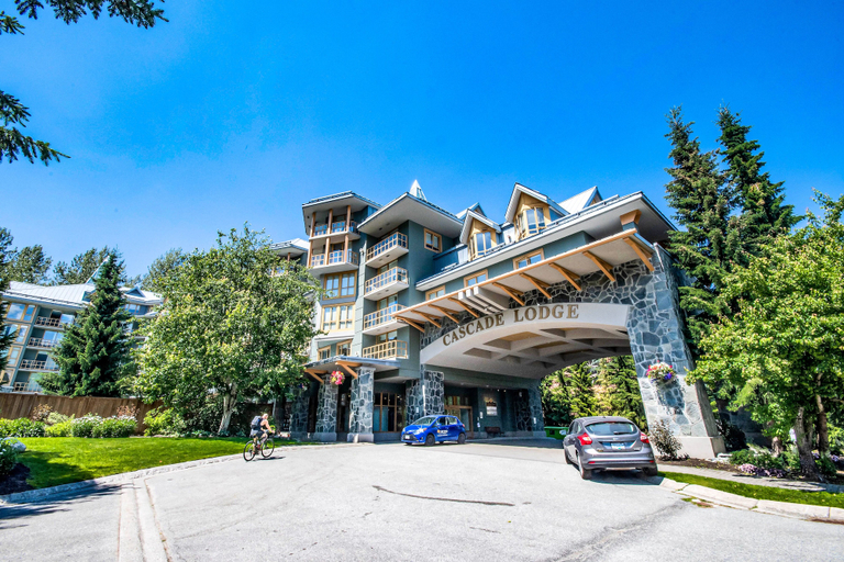 Exterior & Views 2, Ace Cascade, Squamish-Lillooet