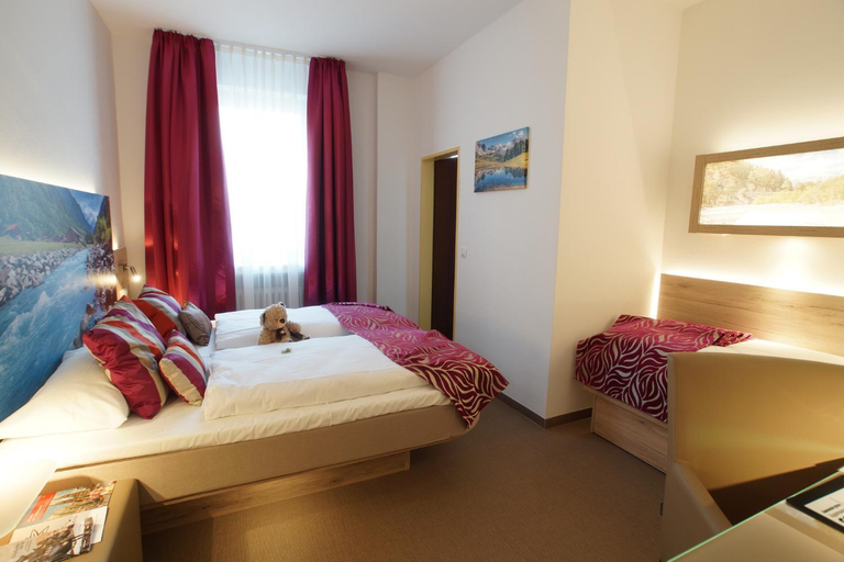 Bedroom 15