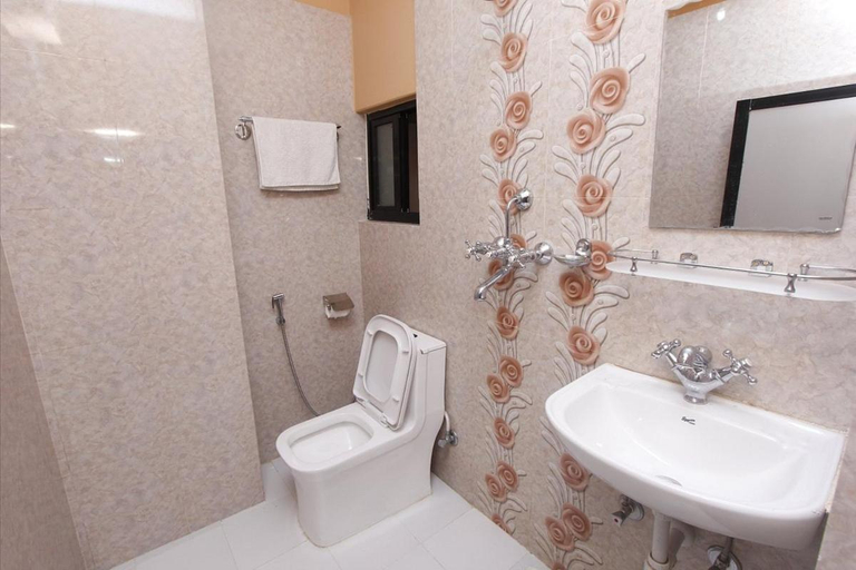 5, Hotel Ezen, Gandaki
