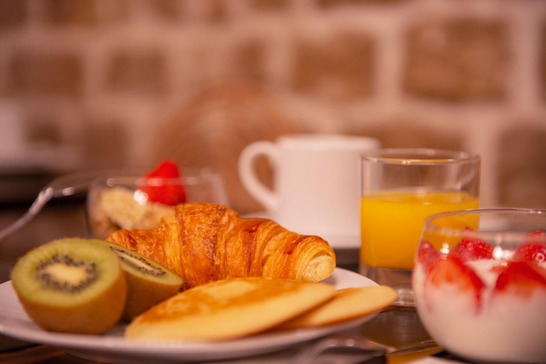 Food & Drinks 5, Hotel Istria, Paris