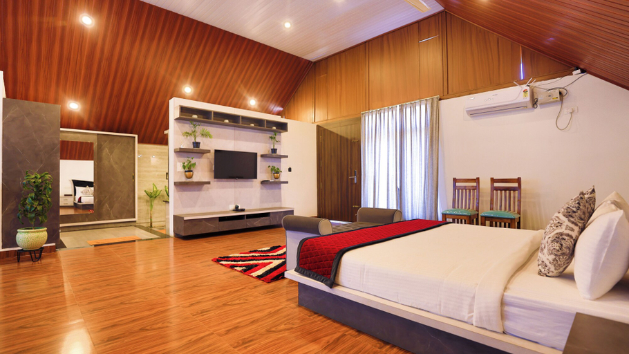 Bedroom 2, The Grand Retreat, Chikmagalur