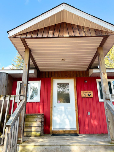 Exterior & Views 1, Ahmic Lake Resort, Parry Sound