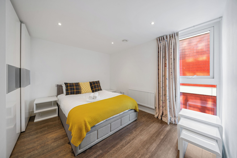 Bedroom 3, Modern 1-Bedroom Flat in Central London, London